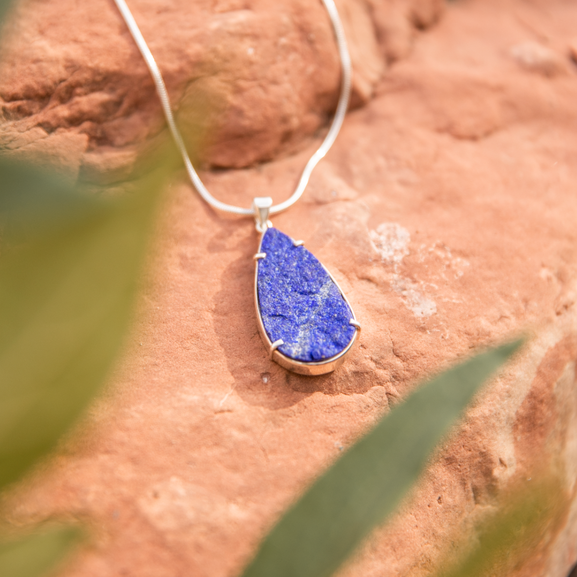 crystal jewelry: labradorite pendant in sedona, arizona used for crystal healing