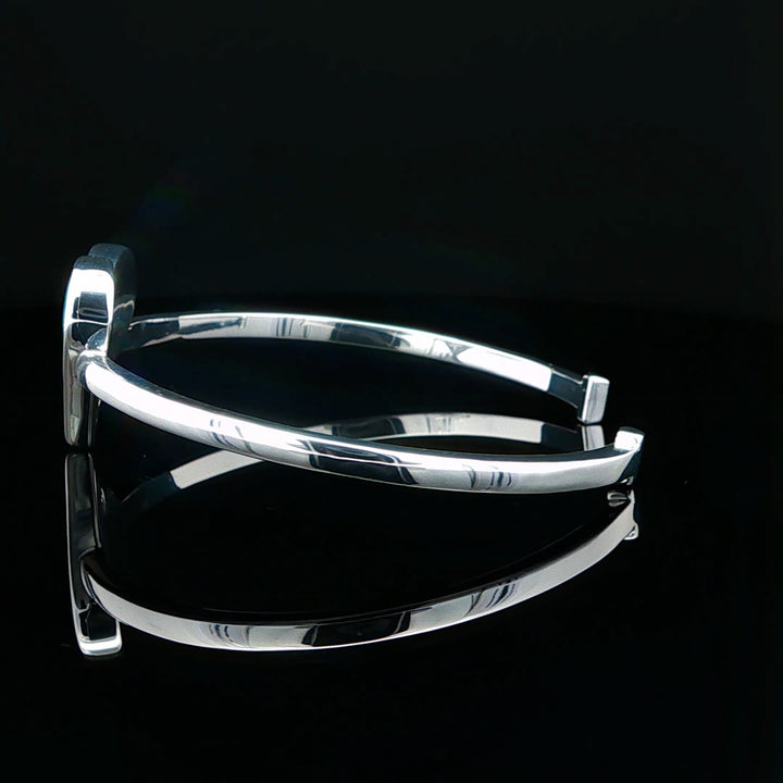 Explorer Heart Cuff Cathedral Rock