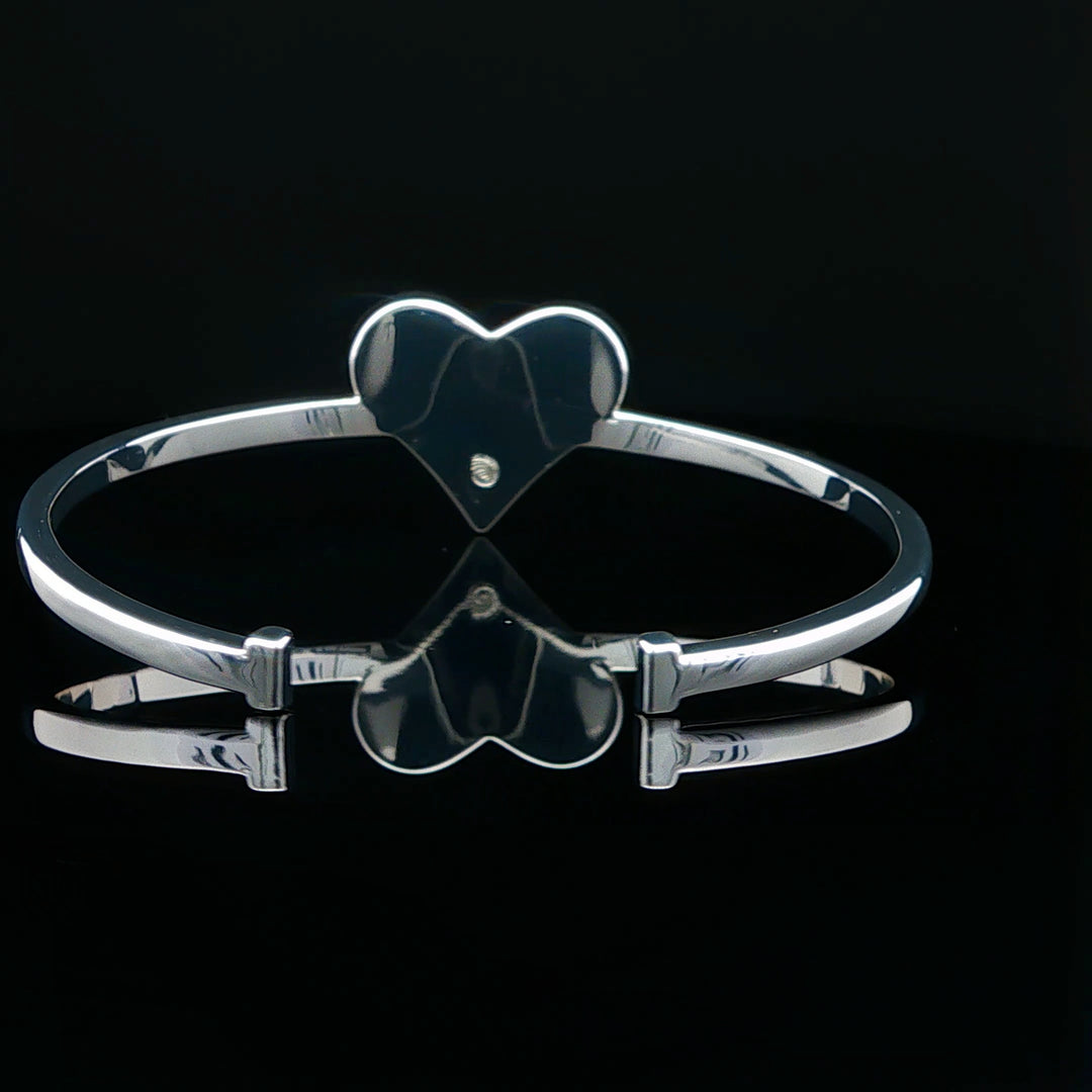 Explorer Heart Cuff Cathedral Rock