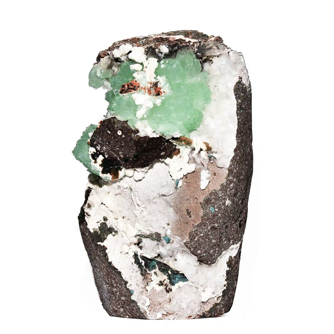 Green Apophyllite: connects us to the cycles and energies of the natural world.