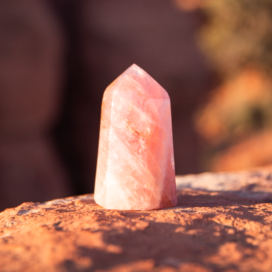 healing crystals: rose quartz crystal point in sedona, arizona