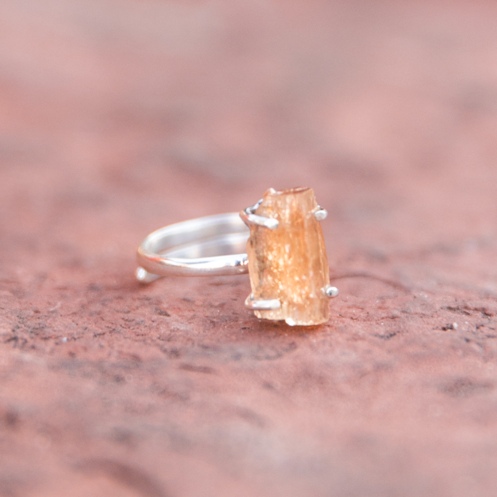 crystal jewelry: yellow topaz ring in sedona, arizona used for energy healing